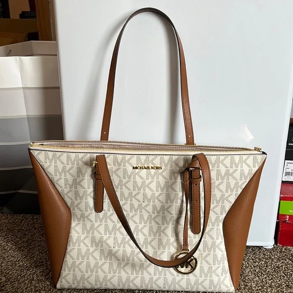 Micheal khors bag new barely used Michael Kors Handbag BARELY USED | eBay main image 3